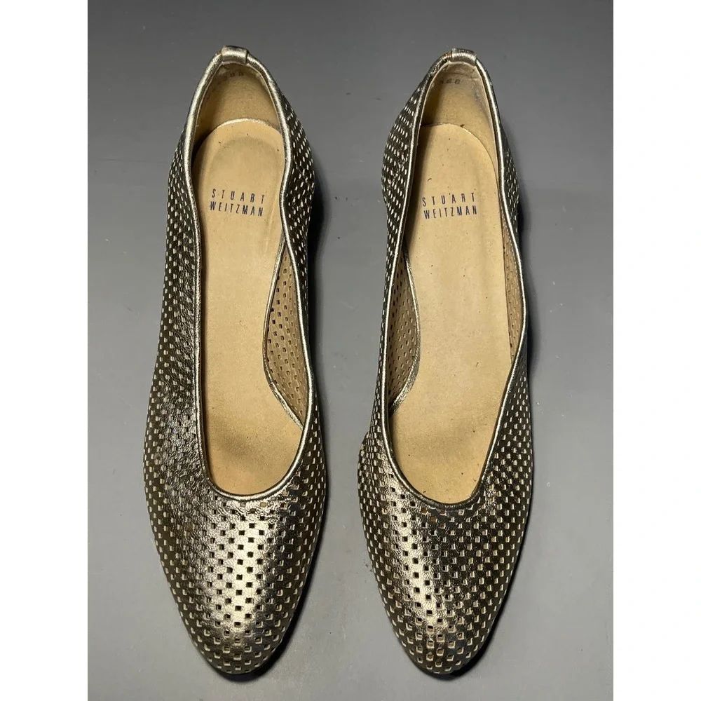 Stuart Weitzman Metallic Gold Perforated Leather Kitten Heel Pumps Size 8.5